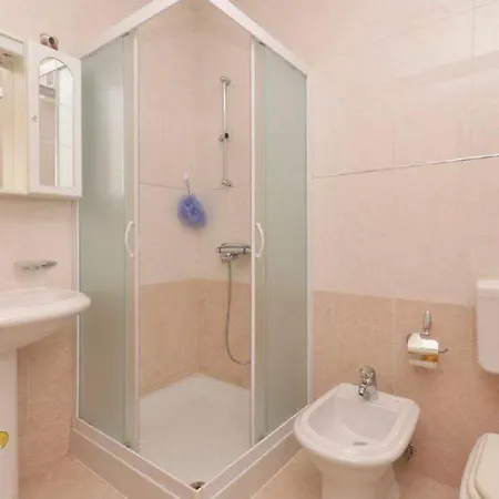 Apartament Kontrada