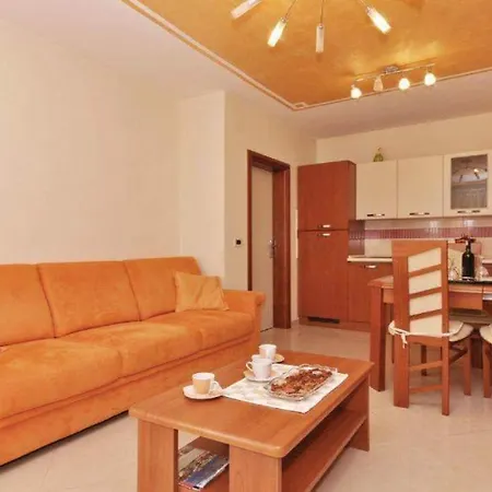 Kontrada Apartament Posedarje